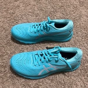 Women’s ASICS Gel Nimbus 24, size 9.5, Brand New